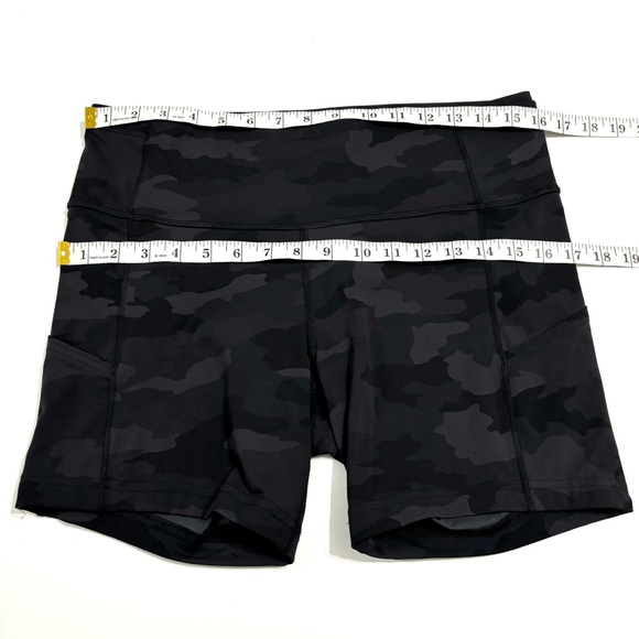 Lululemon Fast and Free High Rise Shorts Camo 5” - Picture 2 of 5